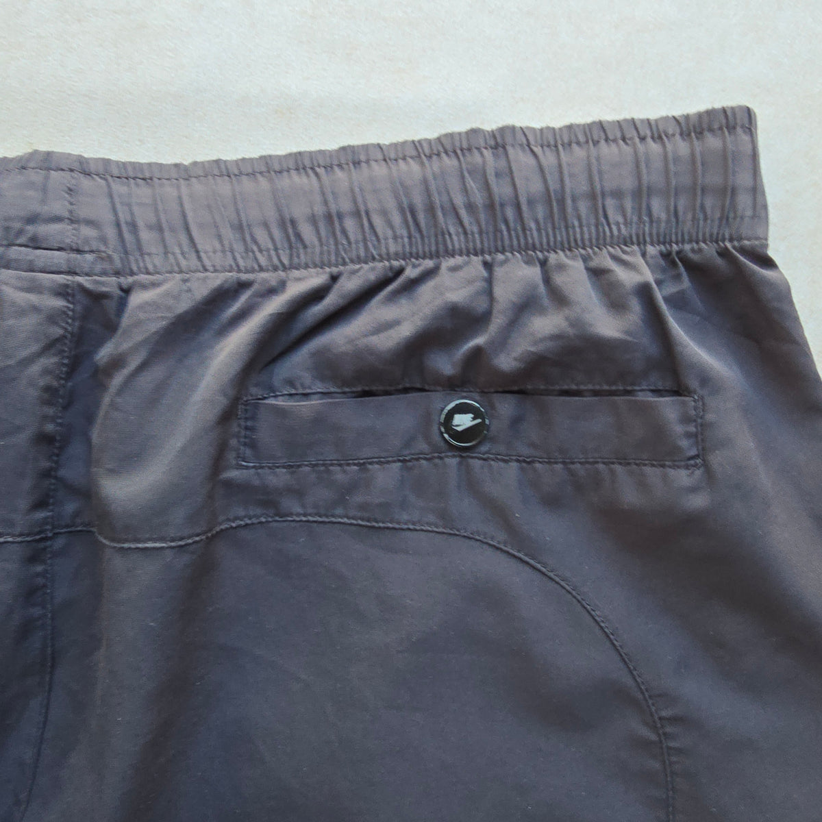 Vintage 2000's Nike Shorts - L