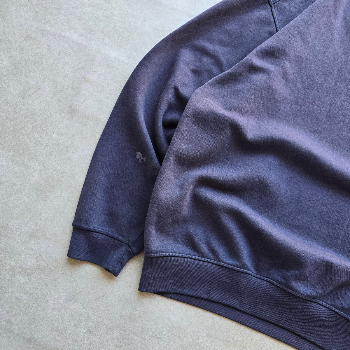 Vintage 2000's Reebok Faded Sweatshirt - M