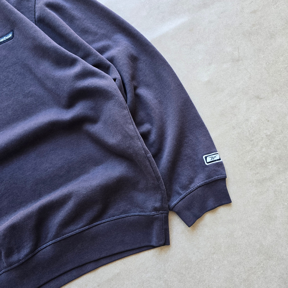 Vintage 2000's Reebok Faded Sweatshirt - M