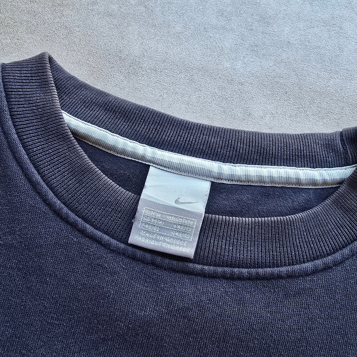 Vintage 2000's Nike Mini Swoosh Sweatshirt - M