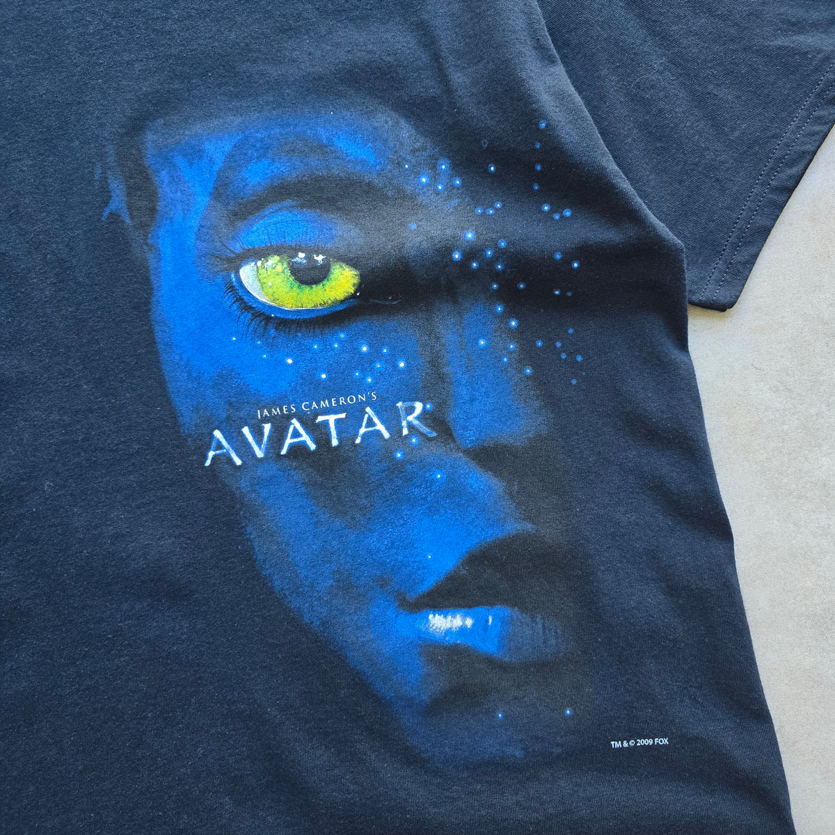 2009 Avatar Tee - L