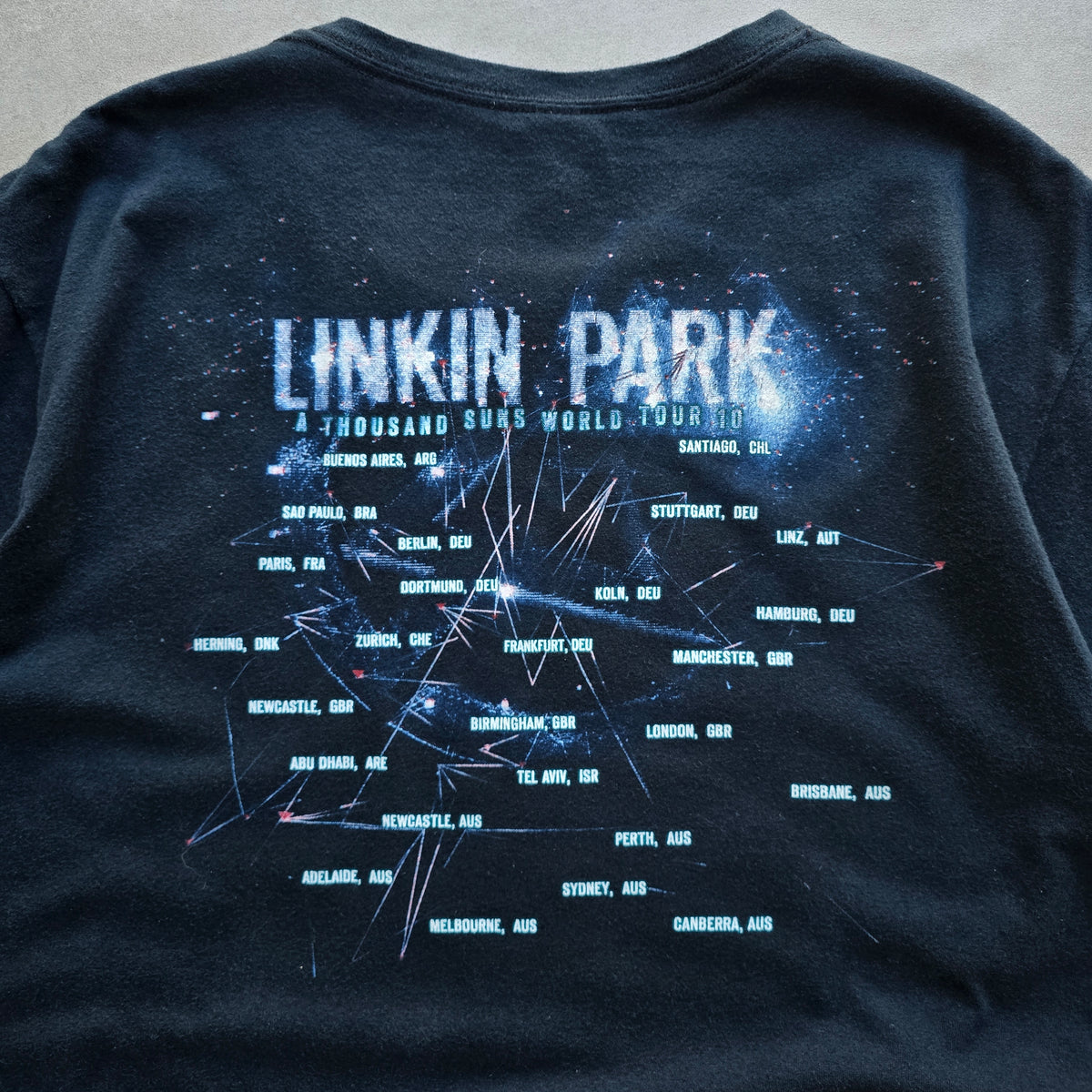 Linkin Park A Thousand Suns World Tour 2010 Tee - L