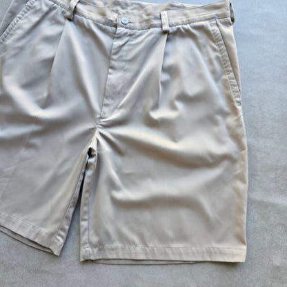 Vintage 2000's Nike Golf Shorts - 38