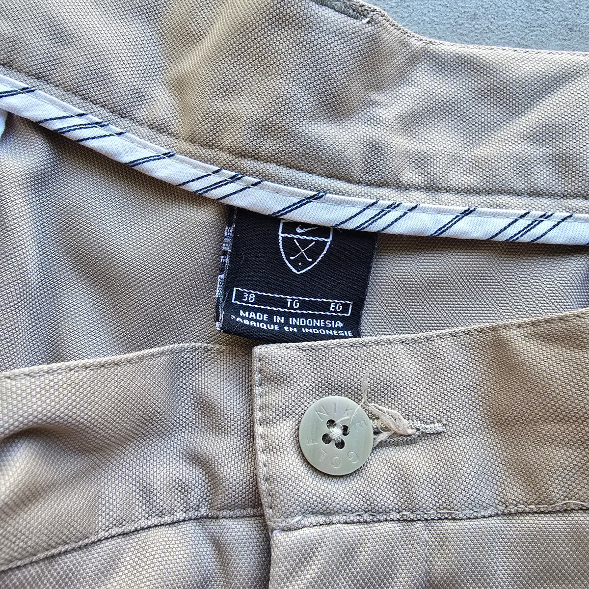 Vintage 2000's Nike Golf Shorts - 38
