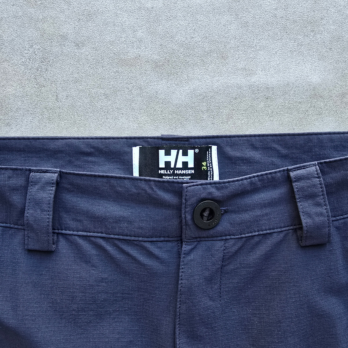 Helly Hansen Cargo Shorts - 34