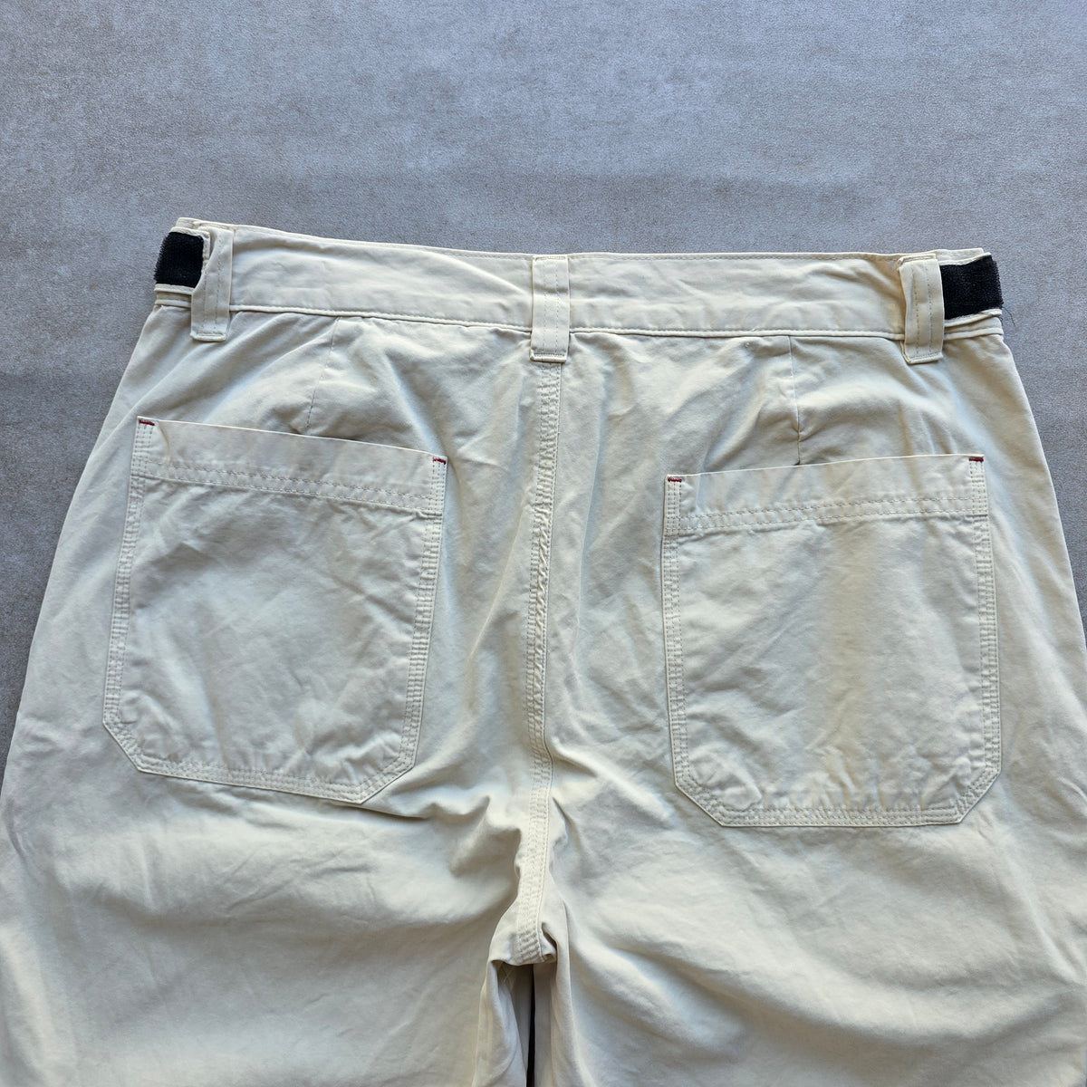 Vintage 2000's Tommy Hilfiger Shorts - 32