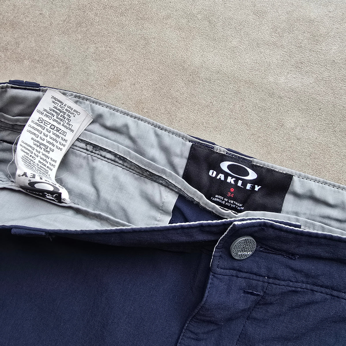 Vintage 2000's Oakley Shorts - 36