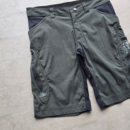 Kathmandu Lightweight Cargo Shorts - 32
