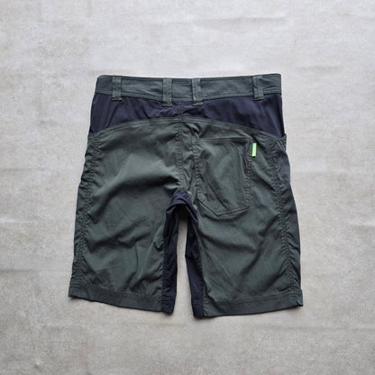Kathmandu Lightweight Cargo Shorts - 32