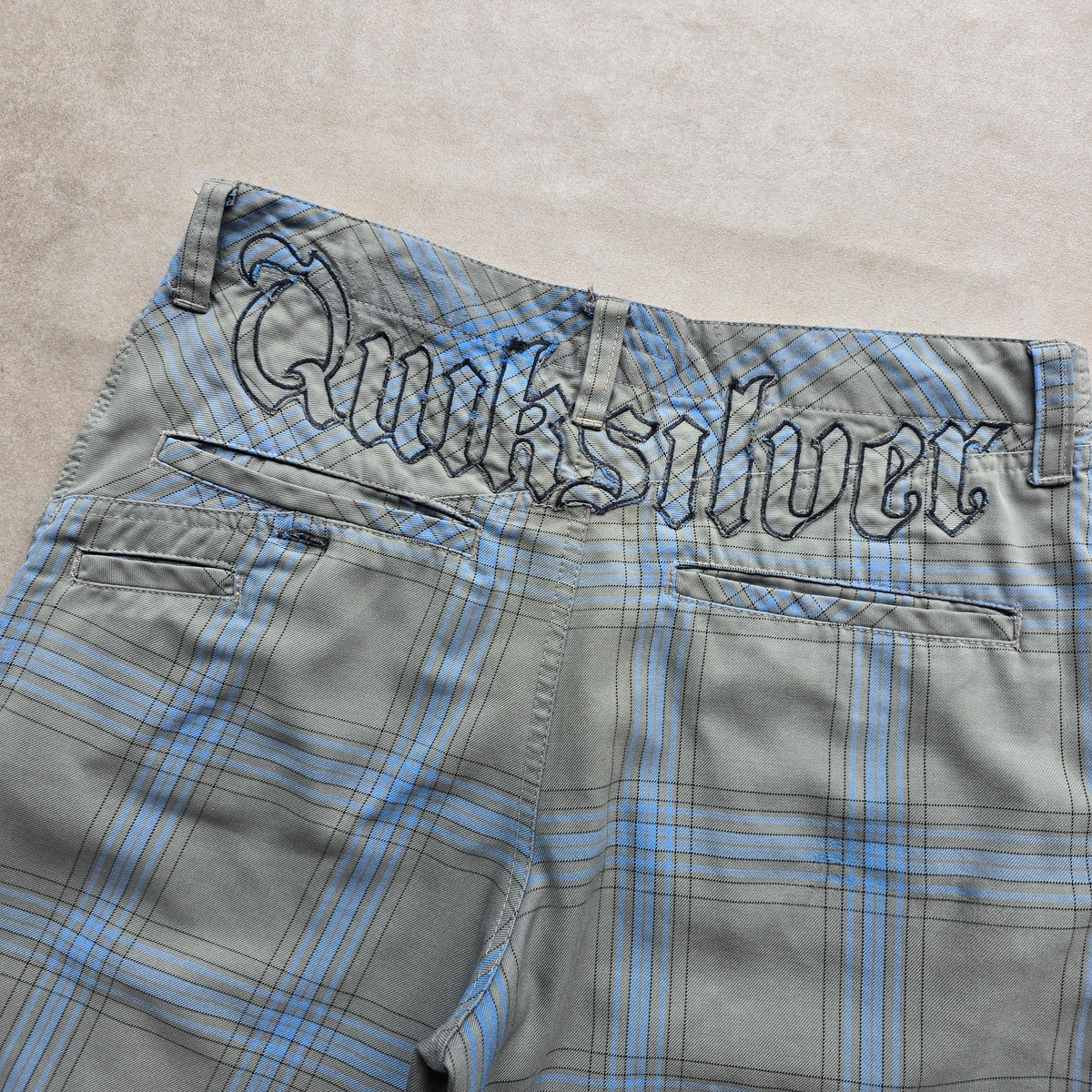 Vintage 2000's Quiksilver Plaid Shorts - 32