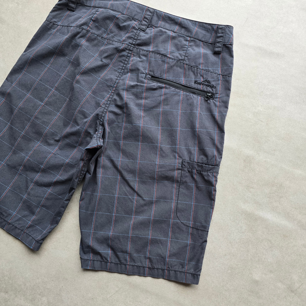 Vintage 2000's Kathmandu Plaid Shorts - S