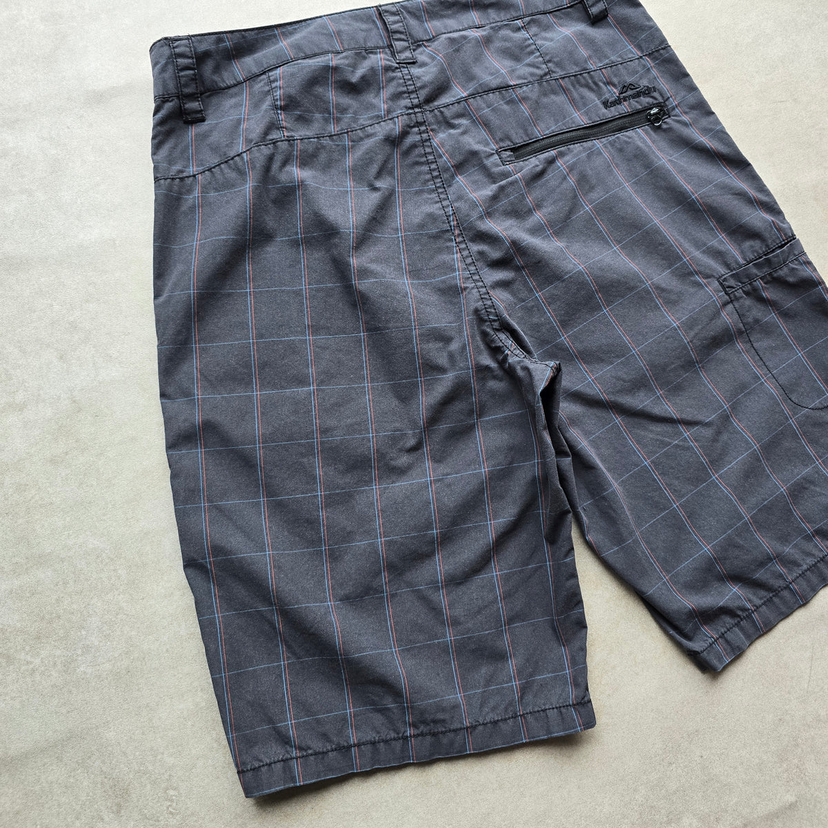 Vintage 2000's Kathmandu Plaid Shorts - S