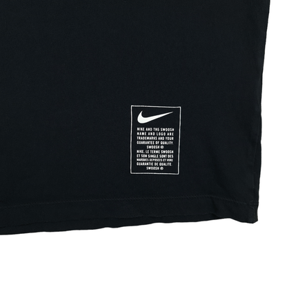 Nike Tee - L