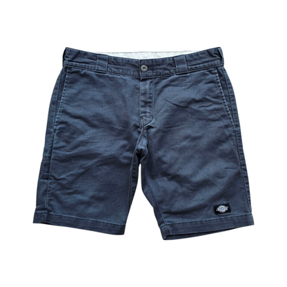 Dickies Skinny Straight Shorts - 32