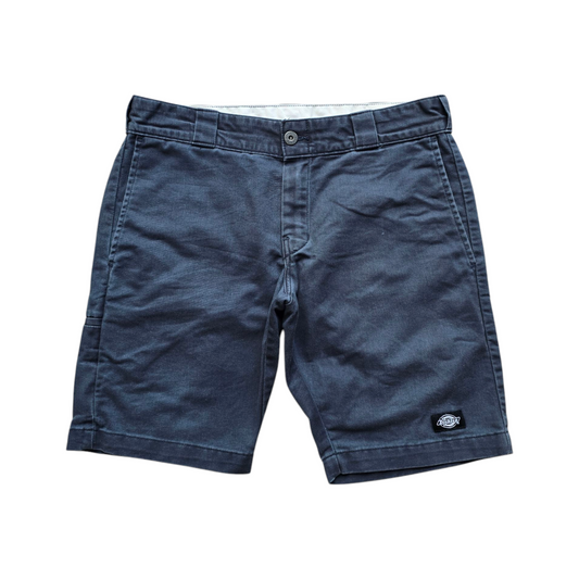 Dickies Skinny Straight Shorts - 32