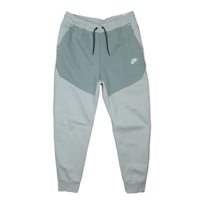 Nike Tech Fleece Pants - XL