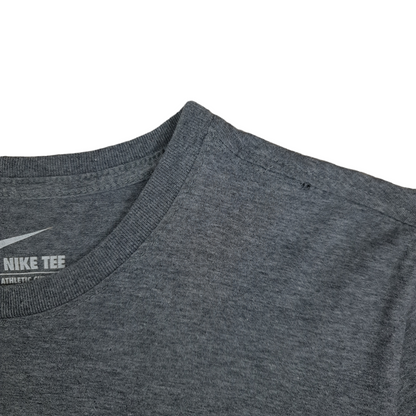 Nike Tee - S